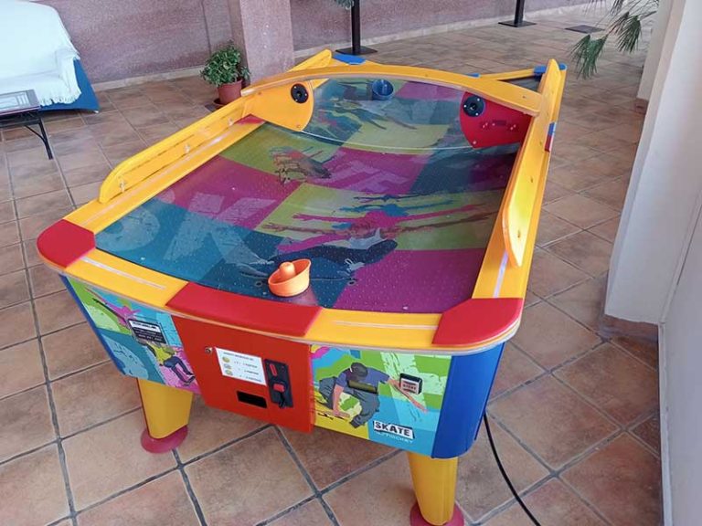 Air hockey para fiesta familiar